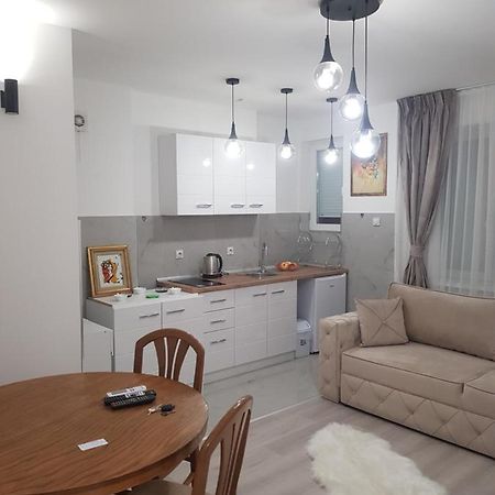 City Diamond Apartment Skopje Ngoại thất bức ảnh